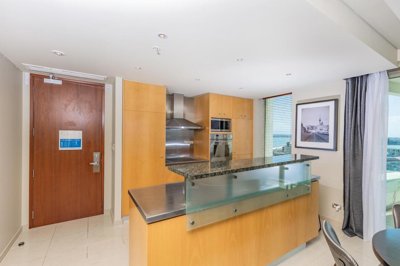 Pullman Residences Super Large Luxury Seaview Apartment Оукланд Екстериор снимка