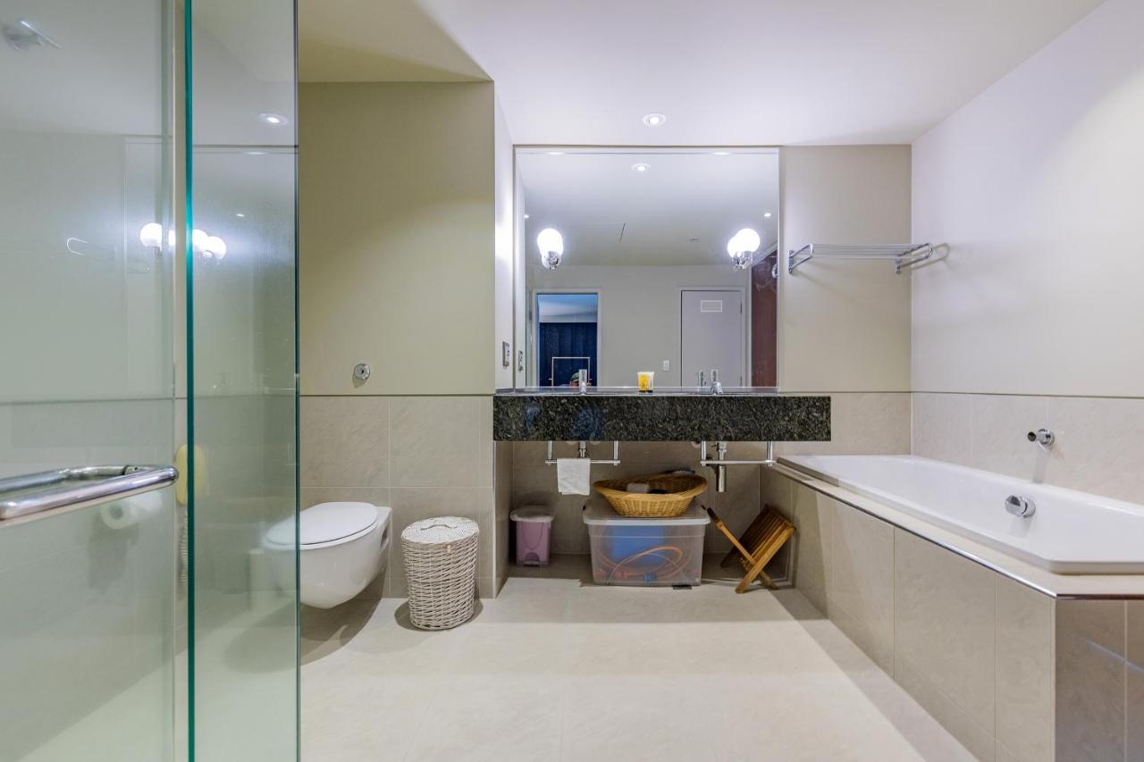 Pullman Residences Super Large Luxury Seaview Apartment Оукланд Екстериор снимка